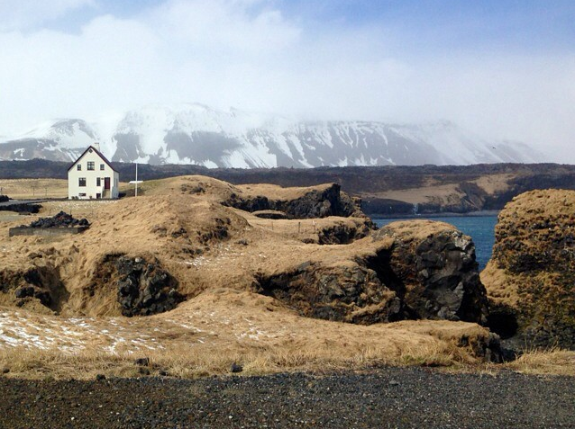感電死を回避する方法と他の9つのアイスランドロードトリップのヒント 